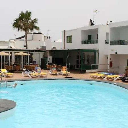 Elena Puerto del Carmen (Lanzarote)