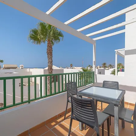 Elena Puerto del Carmen (Lanzarote)