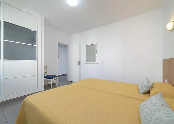 Elena * プエルト・デル・カルメン