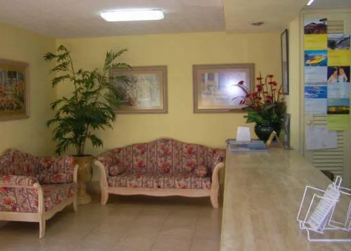 Elena プエルト・デル・カルメン